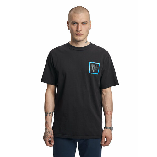 мужская футболка с круглым вырезом outhere, черная
