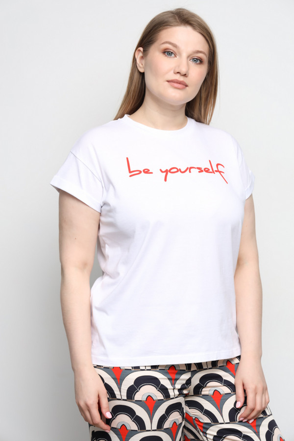 женская футболка be yourself