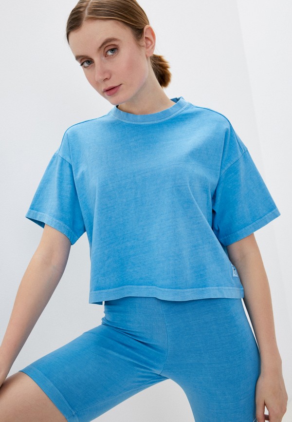 женская спортивные футболка reebok classic, голубая